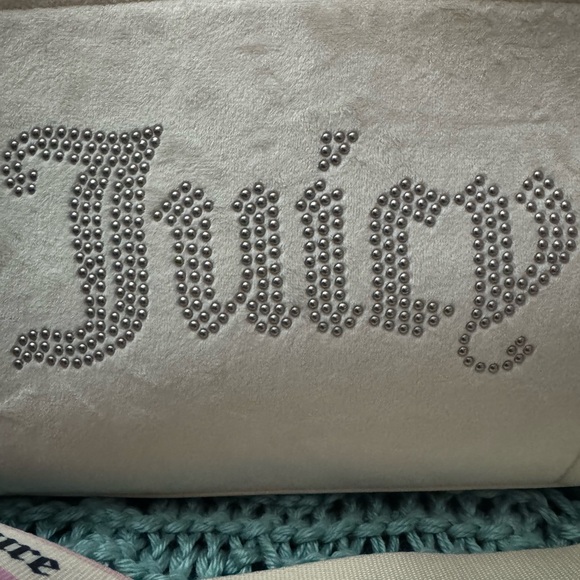 NEW! Juicy Couture Velour Extra Spender Tote Bag Crossbody Black Liquorice NWT - Picture 6 of 13